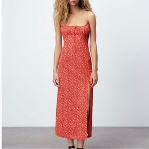 Zara Fitted Red Floral Midi Dress with a Slit XS